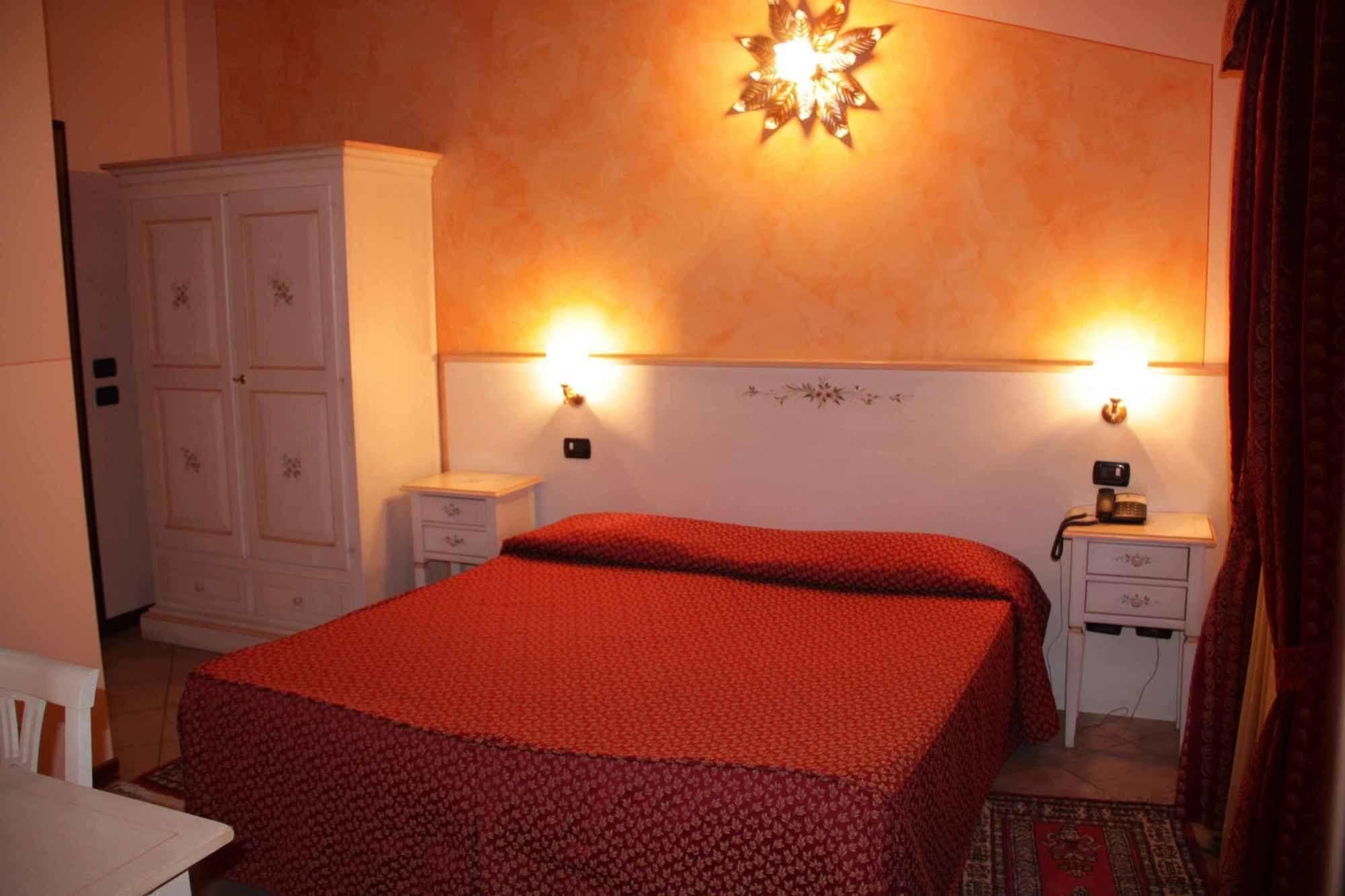 Albergo La Piana Ghedi エクステリア 写真